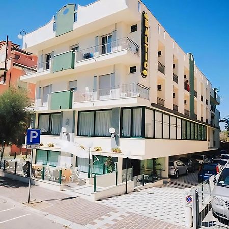Hotel Baltic Misano Adriatico Ngoại thất bức ảnh