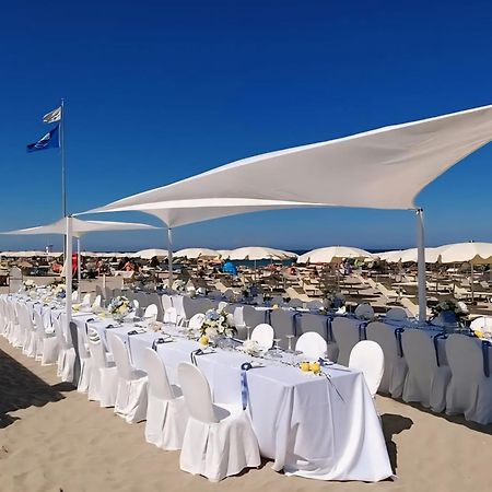 Hotel Baltic Misano Adriatico Ngoại thất bức ảnh