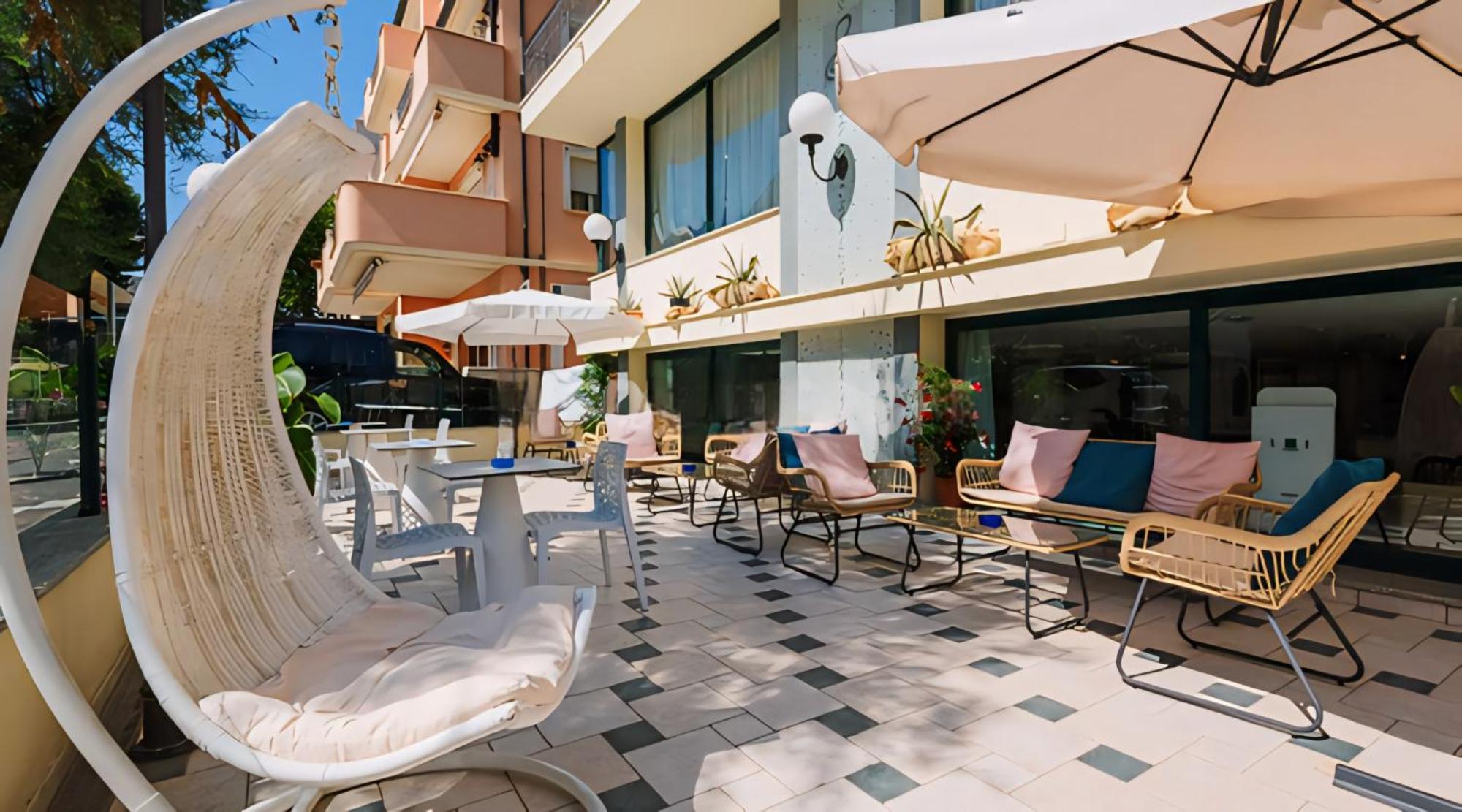 Hotel Baltic Misano Adriatico Ngoại thất bức ảnh