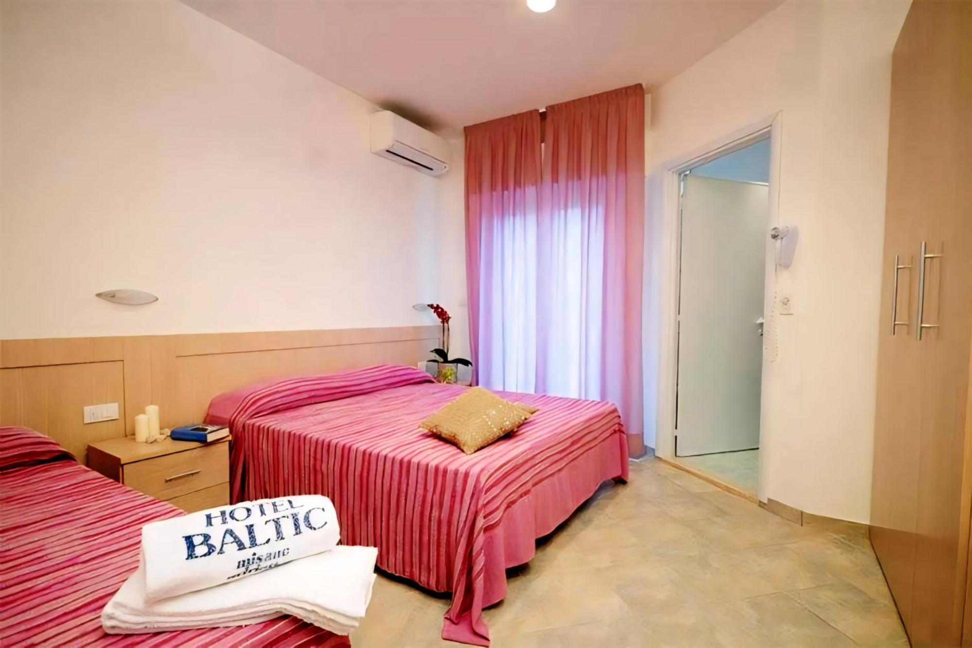 Hotel Baltic Misano Adriatico Ngoại thất bức ảnh