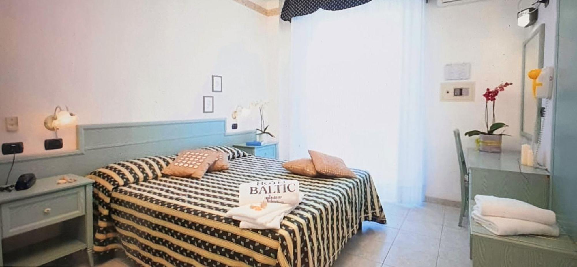 Hotel Baltic Misano Adriatico Ngoại thất bức ảnh