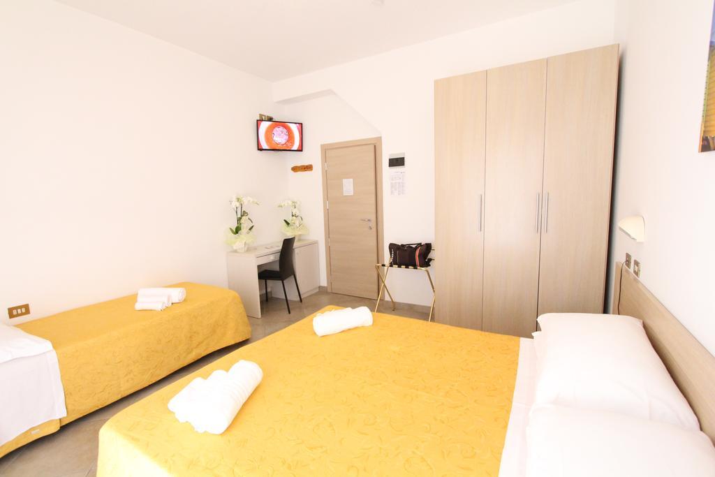 Hotel Baltic Misano Adriatico Ngoại thất bức ảnh